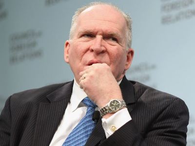 Бывший директор ЦРУ грозит подать в суд на Трампа
