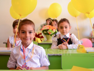 Համազգեստի պարտադրանքը, եթե այն սոցիալական բեռ է դառնում ընտանիքի համար, անընդունելի է. փոխնախարար