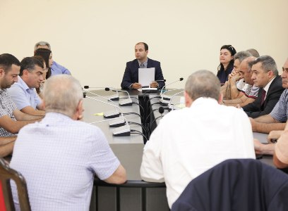 Քաղավիացիայի զարգացման նպատակով ստեղծված աշխատանքային խմբի առաջին նիստն է անցկացրել