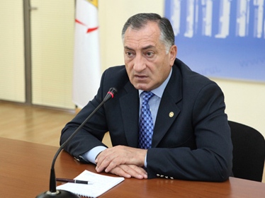Ինչպե՞ս է լուծվելու Նուբարաշենի աղբավայրի հարցը. Կամո Արեյանը բացեց փակագծերը