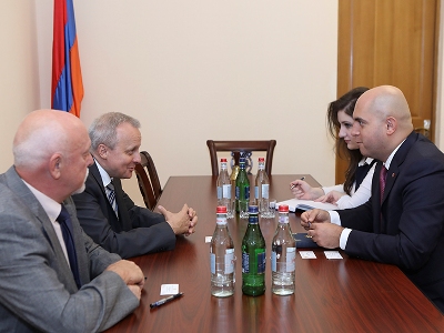 ԵՏՄ-ն պետք է ունենա նաեւ խորհրդարանական ձեւաչափ. Արմեն Աշոտյան