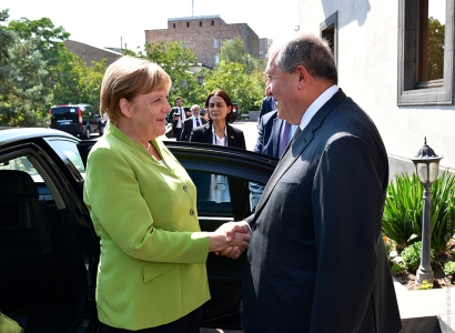 Armen Sarkissian meets Angela Merkel: Armenian-German relations are based on mutual understanding and deep trust