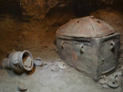 На Крите нашли захоронение возрастом более трех тысяч лет