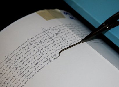 3 killed, 310 injured in Iran earthquake