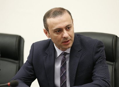 Секретарь совбеза Армении прочел лекцию в Министерстве обороны