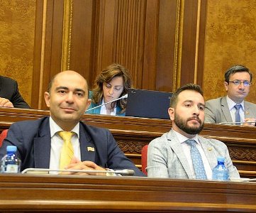 «Հրապարակ». Մարուքյանը զիջել է դիրքերը. «Ելք» խմբակցության ղեկավարը կընտրվի ՔՊ-ից