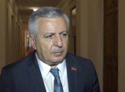 Նոր խնդիրներ մաքսայինում. մաքսային ծառայությունները թանկացել են 2 դոլարով. Սերգեյ Բագրատյան