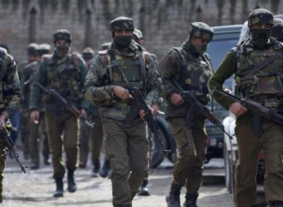 На севере Индии боевики атаковали полицейский патруль