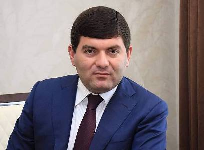 Մասիսի քաղաքապետը դատարան չէր ներկայացել. դատավորը որոշեց հետաձգել նիստը