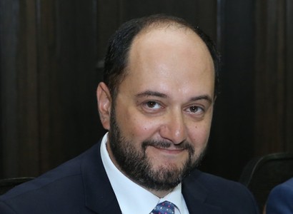 Министр: В ближайшее время будет представлен новый вариант теста по армянскому языку