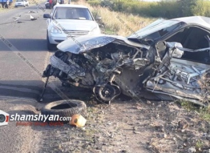 Խոշոր վթար Գեղարքունիում. թեթեւ մարդատար Opel-ի եւ բեռնատարի բախման հետեւանքով վիրավոր կա (ֆոտո)