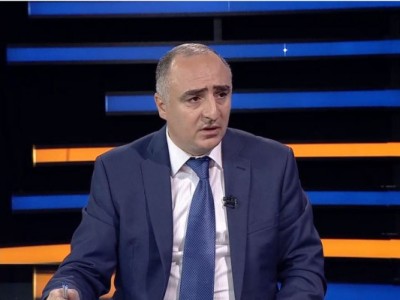 «Ժողովուրդ». ՀՔԾ միջանցքներն աննախադեպ բազմամարդ են. քննիչներն աշխատում են ծանրաբեռնված վիճակում