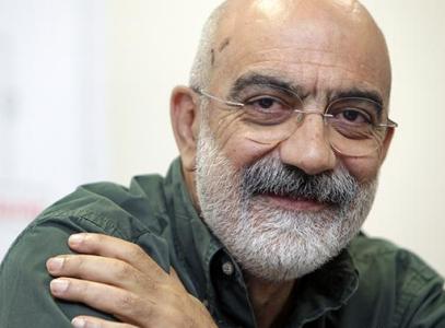 Թուրք գրողը բանտում Հայոց ցեղասպանության մասին գիրք է գրում