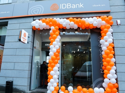 IDBank-ը Վանաձորում ներկայանում է նոր դեմքով (ֆոտոռեպորտաժ)