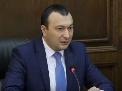 Prosperous Armenia to decide on joining coalition after elections