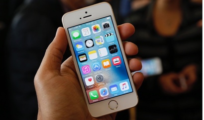 Հին iPhone-ների տերերը հայտնվել են հեռախոսը կոտրելու սպառնալիքի ներքո
