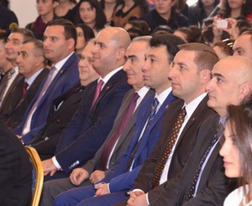 «Ժամանակ». Սարսափած են. ՀՀԿ-ականների հրապարակային հանդիպումները կարող են դառնալ յութուբյան հիթեր