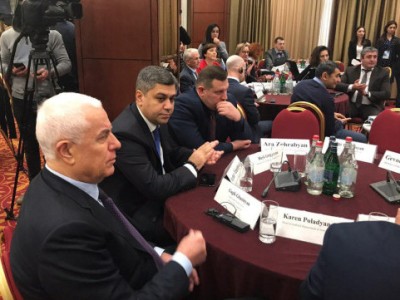 Վանեցյանը հապաղում է կոռուպցիոն սկանդալի մեջ խառնված պատգամավորի գործով բացահայտումներ անել. Aysor.am