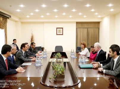 «Սմարթ» լուծումներ՝ «Նեյշնըլ ինսթրումենթսից». Հայկ Մարությանն ընդունել է Ջեյմս Թրուշարդին