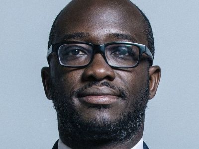 UK science minister resigns calling Brexit deal ‘naive’