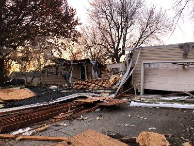 Tornado hits US state, at least 25 people hurt