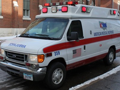1 killed, at least 40 injured in US bus crash