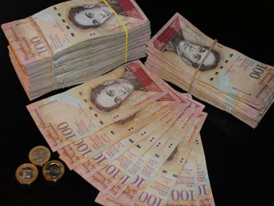 Венесуэла полностью отказалась от старых денежных знаков