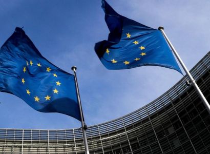 Власти ЕС требуют от Google, Facebook и Twitter отчетов по борьбе с «фейковыми новостями»