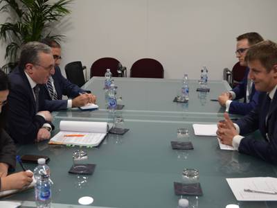 Mnatsakanyan briefs Czech Rep. FM on latest political developments in Armenia