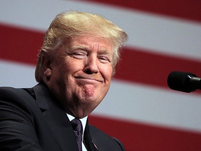 Работавший на ЦРУ российский полицейский обратился к Трампу