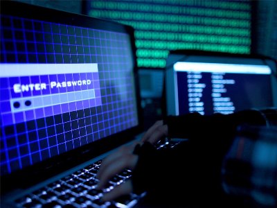 Пользователей запугали «ворованными» эротическими видео и заразили