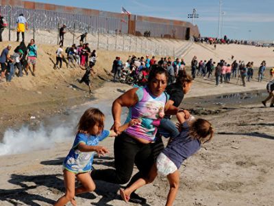 Mexico to invest $30 billion to boost growth, stem migration