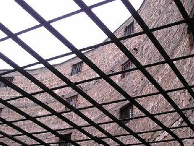 «Ժամանակ». Բարձիթողի վիճակ՝ ՔԿՀ-ներում. ձեւավորվել են տարբեր խմբավորումներ