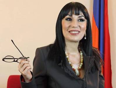 «Հրապարակ». Նաիրա Զոհրաբյանն այնքան էլ Փաշինյանի ճաշակով չէ. Ով կլինի ԱԺ փոխնախագահը