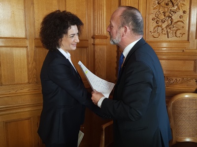 Բանակցություն՝ առանց կրակոցի․ Աննա Հակոբյանը Բեռնում ներկայացրել է իր նախաձեռնած արշավի նպատակը