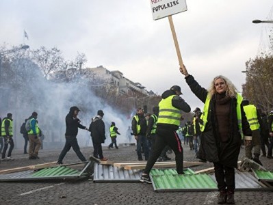 Почти 70 тысяч полицейских мобилизованы во Франции из-за протестов