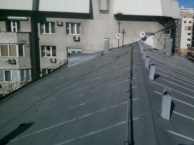 61-year old man falls down from roof in Yerevan