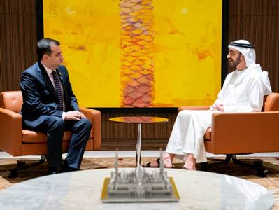 Armenian Ambassador, UAE FM discuss bilateral relations