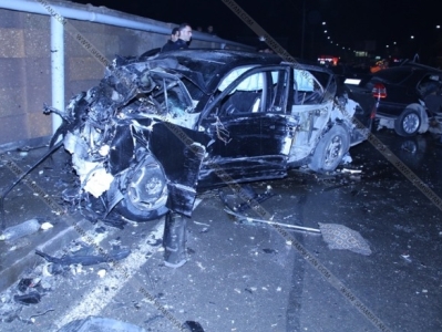 Major road accident in Yerevan; 2 dead, 3 injured (PHOTOS)