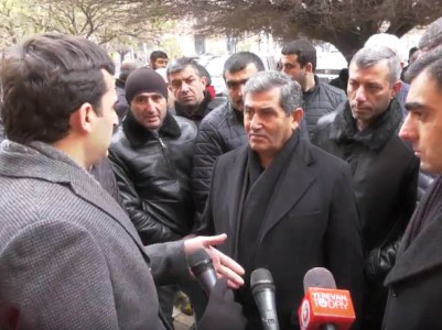 Acting minister meets with representatives of cargo companies who are protesting near government