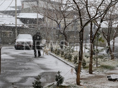 Երեւանում տեղում է առաջին ձյունը (ֆոտոռեպորտաժ)
