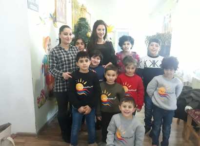 Արցախի մարդու իրավունքների պաշտպանն այցելել է Ստեփանակերտի գիշերօթիկ հաստատություն