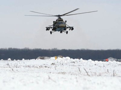 Молодые летчики армейской авиации ЮВО приступили к отработке задач в сложных метеоусловиях в горах Армении