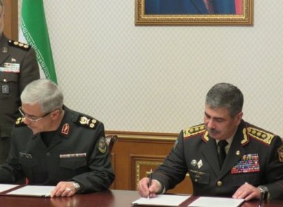 Iran, Azerbaijan sign military cooperation protocol