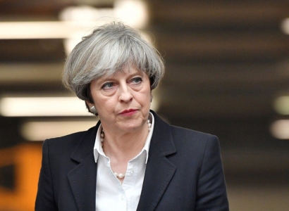 May's government survives no confidence vote
