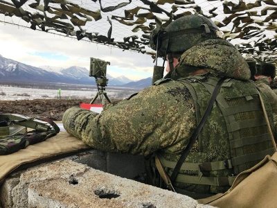 В Армении авиационные наводчики ЮВО наводят авиацию для уничтожения живой силы и бронетехники условного противника