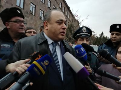 Փողոցում գտնվող մարդիկ պարկեշտ վարքագիծ են դրսևորում. Մանվել Գրիգորյանի փաստաբան