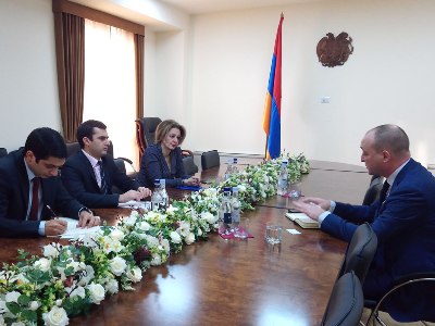 Հակոբ Արշակյանն ու ԱՊՀ ՀՄՄ գրասենյակի ղեկավարը քննարկել են բարձր տեխնոլոգիաների ոլորտում կադրերի պատրաստելու խնդիրը