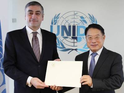 Արմեն Պապիկյանն իր հավատարմագրերն է հանձնել ՄԱԿ-ի արդյունաբերական զարգացման կազմակերպության Գլխավոր տնօրեն Լի