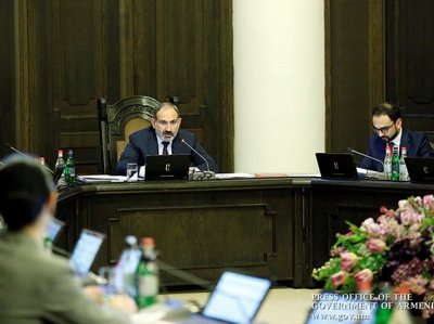 «168 ժամ». Նորանշանակ պաշտոնյաները՝ «փիառշչիկներ». նրանց առջեւ պայման են դնում